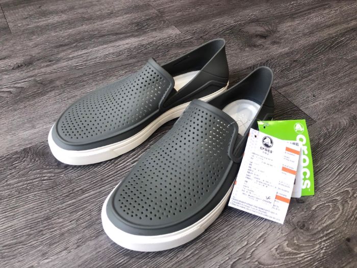 size giày Crocs
